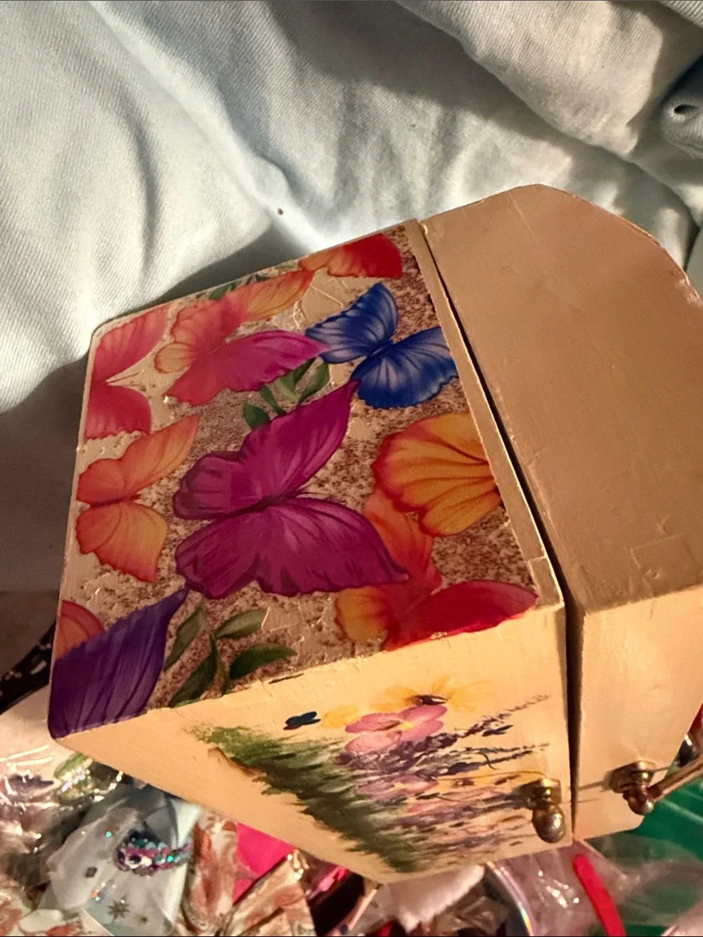 Vintage wooden purse with mirror in lid and hair accessories